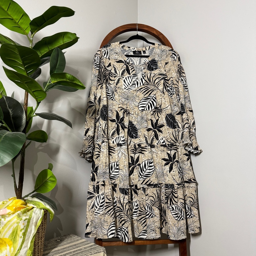G by Giuliana 2X Tan Black Serafina Tiered V-Neck Dress